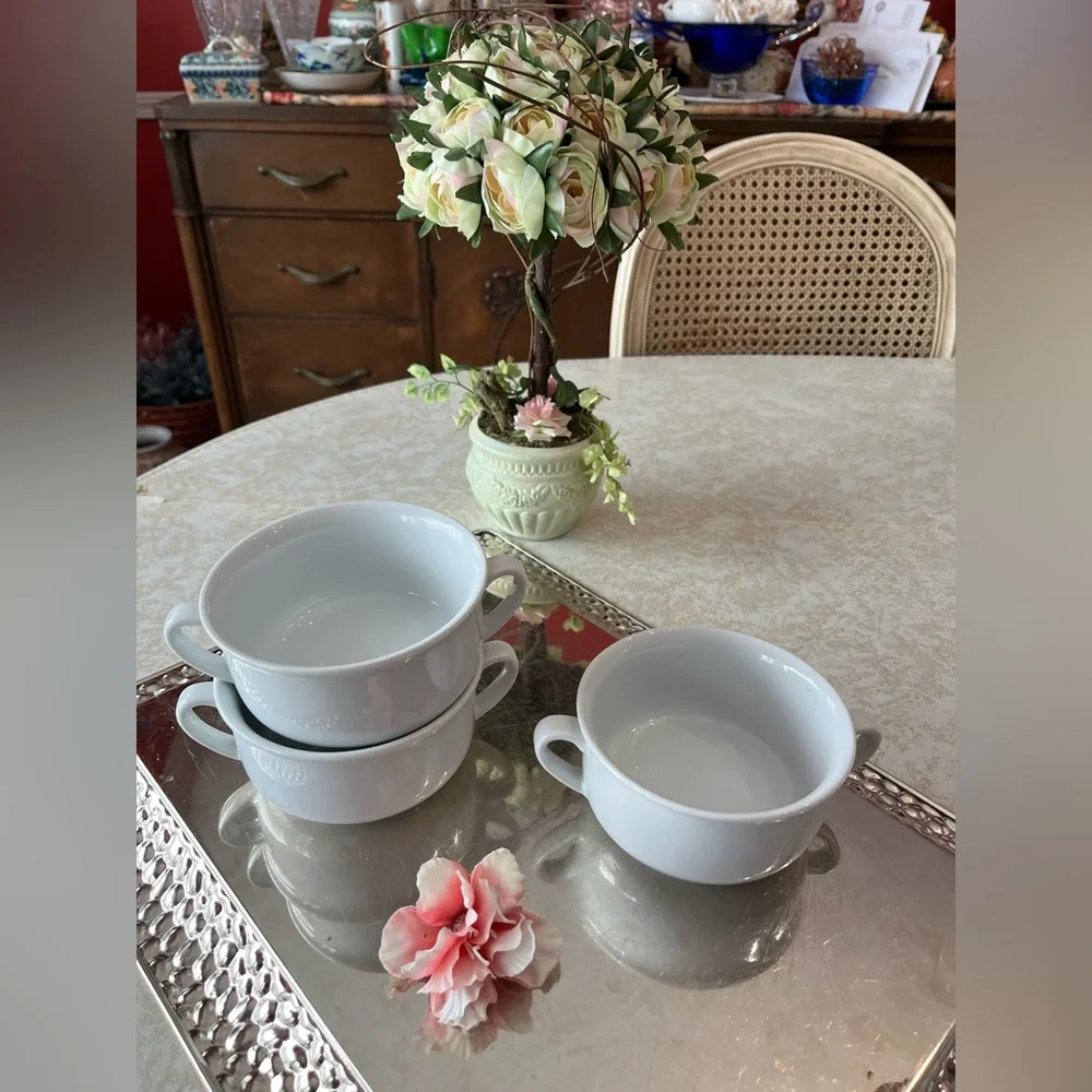 Williams Sonoma Set Of 3 Essential White Double Handled Soup/Cream Bowls 4 3/4
